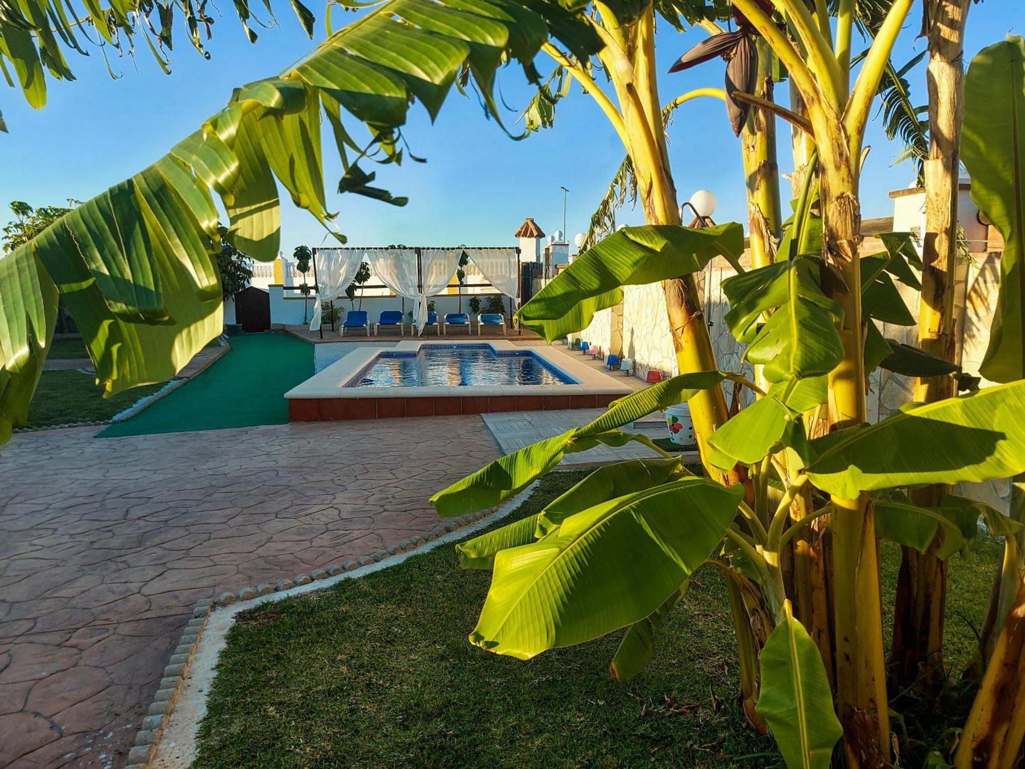Villa Rosal- Solo Familias Y Parejas Conil De La Frontera Exterior photo